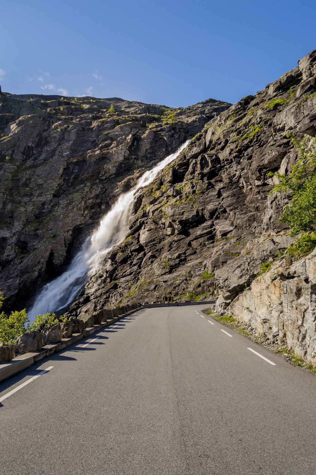 Trolova lestev Trollstigen Skandinavija road trip prelaz Norveška ledeniška dolina ledenik kanjon Gudbrandsjuvet gorska cesta fjord Åndalsnes  