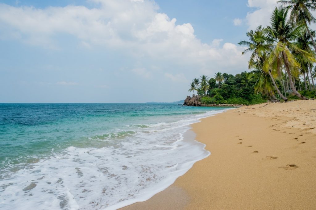 Tajska potovanje plaža Phra Ae otok načrt potovanja Long Beach Krabi Koh Ko Lanta Klong Dao Beach Andamansko morje Andaman Sea  